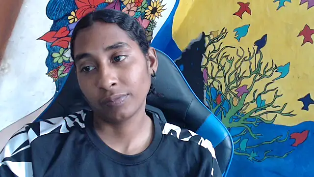 yohatinelly07 online show from September 2025 08:58:02 PM