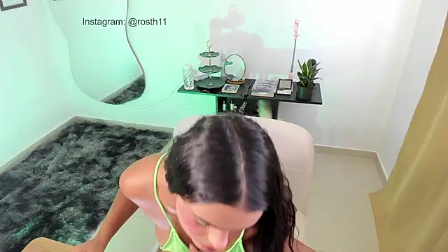 rossth1 online show from February 2025 09:18:02 PM