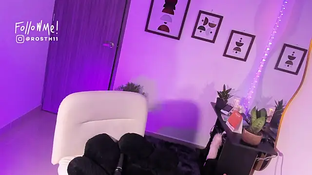 rossth1 online show from March 2025 10:48:02 PM