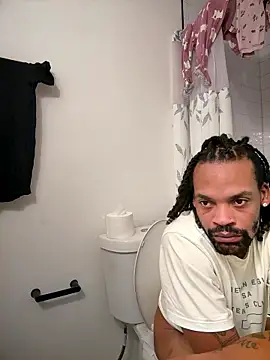 Snapshot of 1BeautyN1Beast chatting on January 2026 01:38:02 PM 1BeautyN1Beast online show from January 2026 01:38:02 PM