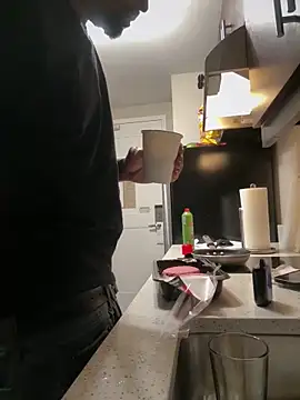 Snapshot of 1BeautyN1Beast chatting on February 2026 11:25:01 PM 1BeautyN1Beast online show from February 2026 11:25:01 PM