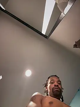 Snapshot of 1BeautyN1Beast chatting on February 2026 02:22:01 PM 1BeautyN1Beast online show from February 2026 02:22:01 PM