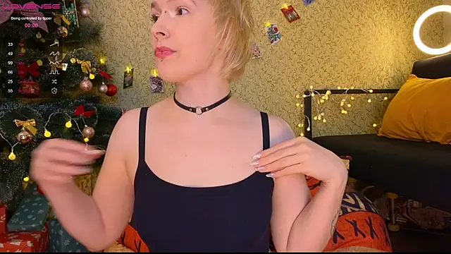 Snapshot of EmmyAmbros chatting on January 2025 06:21:01 PM EmmyAmbros online show from January 2025 06:21:01 PM