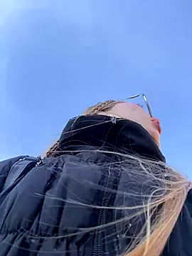 melody-dy online show from September 2025 09:04:02 PM