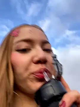 melody-dy online show from October 2025 10:10:01 PM