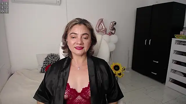 ana milf online show from January 2025 04:09:01 PM