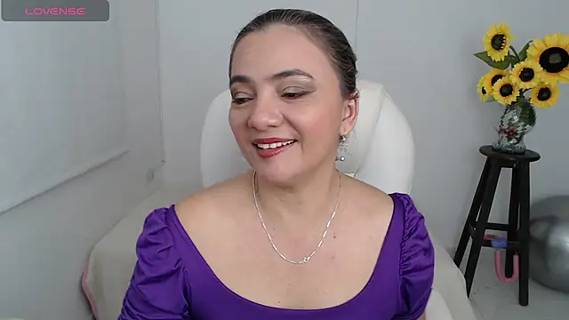 ana milf online show from October 2025 12:49:02 PM