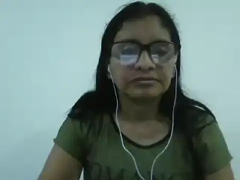 Snapshot of titssmall123 chatting on February 2025 01:12:02 AM titssmall123 online show from February 2025 01:12:02 AM