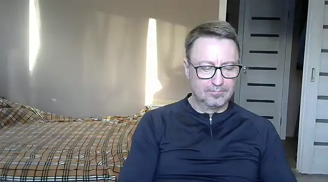 Snapshot of HarrySnake chatting on December 2024 10:30:01 AM HarrySnake online show from December 2024 10:30:01 AM