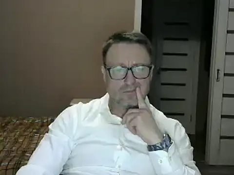 Snapshot of HarrySnake chatting on December 2024 05:31:01 PM HarrySnake online show from December 2024 05:31:01 PM