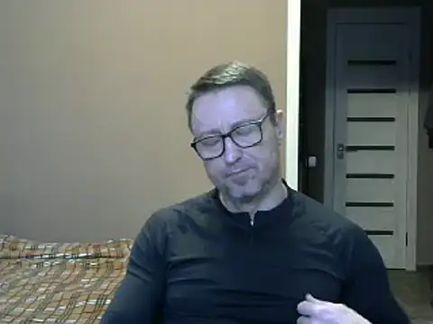 Snapshot of HarrySnake chatting on December 2024 11:17:01 AM HarrySnake online show from December 2024 11:17:01 AM