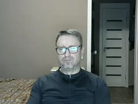 Snapshot of HarrySnake chatting on December 2024 05:05:01 PM HarrySnake online show from December 2024 05:05:01 PM