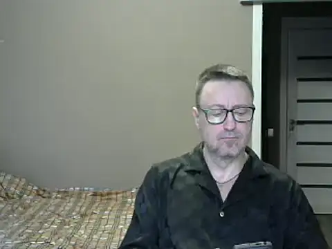 Snapshot of HarrySnake chatting on February 2025 12:48:01 PM HarrySnake online show from February 2025 12:48:01 PM