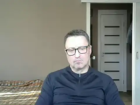 Snapshot of HarrySnake chatting on February 2025 12:24:01 PM HarrySnake online show from February 2025 12:24:01 PM