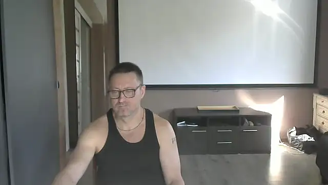 Snapshot of HarrySnake chatting on September 2025 10:31:02 AM HarrySnake online show from September 2025 10:31:02 AM