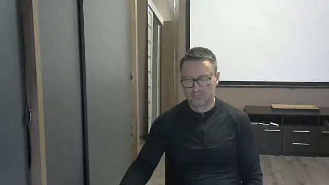 Snapshot of HarrySnake chatting on October 2025 02:15:01 PM HarrySnake online show from October 2025 02:15:01 PM