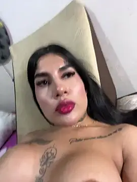 saragill323 online show from February 2025 01:24:01 AM