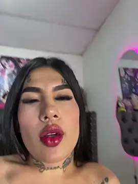 saragill323 online show from March 2025 06:07:01 PM