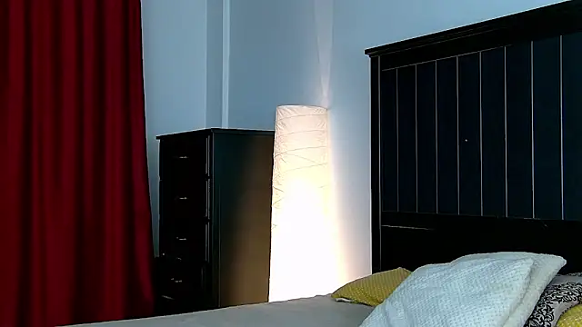 Snapshot of Yanira_Muslim chatting on November 2025 05:18:02 AM Yanira Muslim online show from November 2025 05:18:02 AM