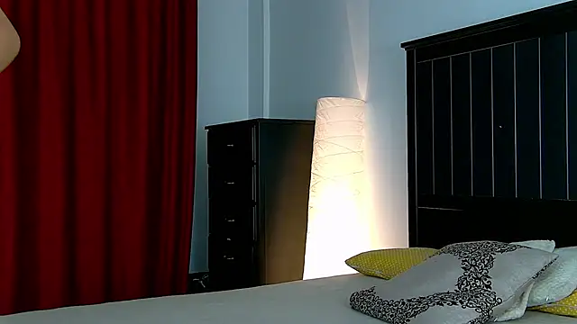 Snapshot of Yanira_Muslim chatting on November 2025 05:09:02 AM Yanira Muslim online show from November 2025 05:09:02 AM