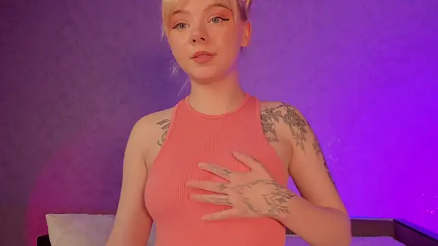 milla remmy online show from September 2025 08:08:02 PM