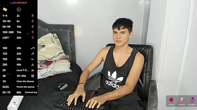 Jacobb Lee online show from March 2025 08:27:02 PM