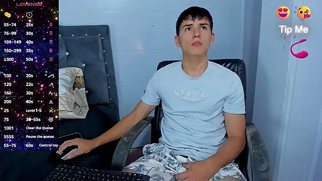 Jacobb Lee online show from November 2025 08:02:02 PM