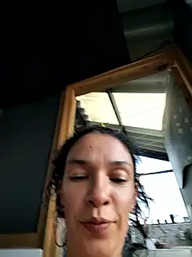 rebekka simpson online show from December 2025 10:15:01 PM