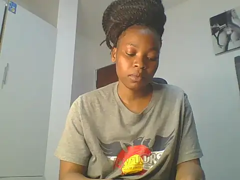 Snapshot of _Becky002 chatting on May 2026 10:20:02 AM Becky002 online show from May 2026 10:20:02 AM