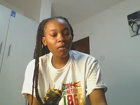 Snapshot of _Becky002 chatting on May 2026 03:07:01 PM Becky002 online show from May 2026 03:07:01 PM