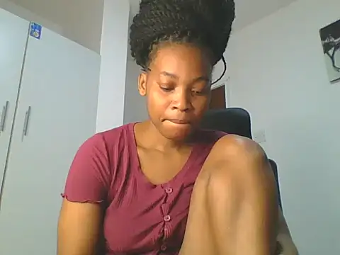 Snapshot of _Becky002 chatting on July 2026 04:37:02 PM Becky002 online show from July 2026 04:37:02 PM