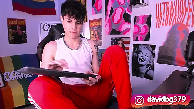 Snapshot of cinnamon_boyxxx chatting on February 2025 03:59:02 AM cinnamon boyxxx online show from February 2025 03:59:02 AM