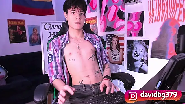 Snapshot of cinnamon_boyxxx chatting on March 2025 01:45:02 AM cinnamon boyxxx online show from March 2025 01:45:02 AM