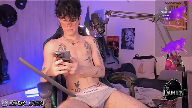 cinnamon boyxxx online show from November 2025 03:50:01 AM