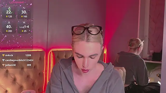 DanielPaige  online show from February 2025 07:18:02 PM