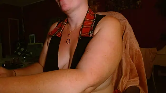 cruellaculdenfer67 online show from July 2026 09:52:02 PM