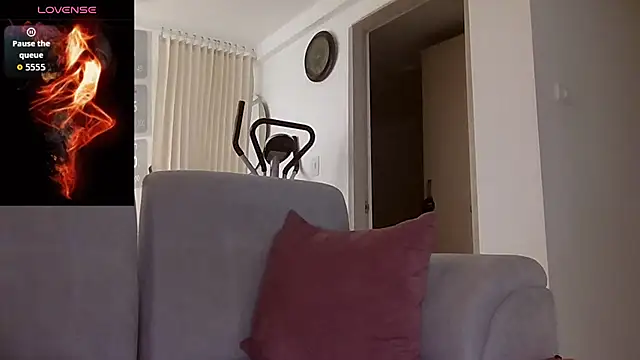 Snapshot of saramartinez1000 chatting on September 2025 02:40:01 PM saramartinez1000 online show from September 2025 02:40:01 PM