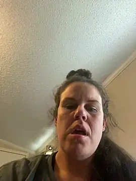 Snapshot of velvetta_ chatting on December 2024 08:36:02 PM velvetta online show from December 2024 08:36:02 PM