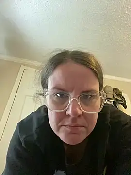 Snapshot of velvetta_ chatting on January 2025 07:39:01 PM velvetta online show from January 2025 07:39:01 PM