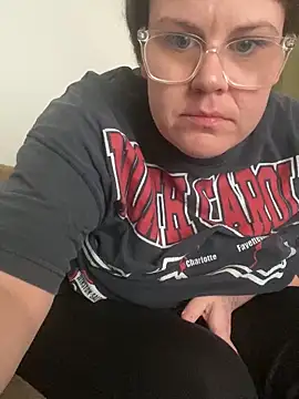 Snapshot of velvetta_ chatting on January 2025 05:37:02 PM velvetta online show from January 2025 05:37:02 PM