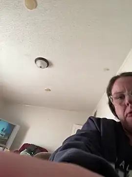 Snapshot of velvetta_ chatting on January 2025 01:45:02 PM velvetta online show from January 2025 01:45:02 PM