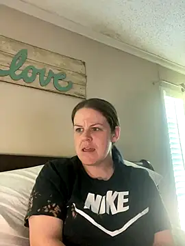 Snapshot of velvetta_ chatting on September 2025 03:12:02 PM velvetta online show from September 2025 03:12:02 PM