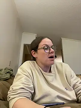 Snapshot of velvetta_ chatting on November 2025 05:40:02 AM velvetta online show from November 2025 05:40:02 AM