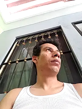 Snapshot of josehot151515 chatting on October 2025 05:58:02 PM josehot151515 online show from October 2025 05:58:02 PM