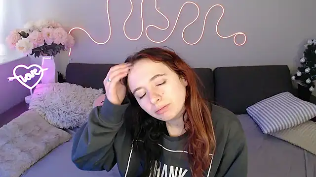 Mini Diva online show from January 2026 09:12:01 AM