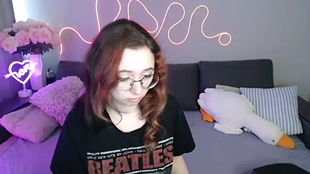 Snapshot of Mini_Diva chatting on May 2026 08:34:01 AM Mini Diva online show from May 2026 08:34:01 AM