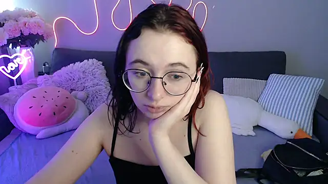 Snapshot of Mini_Diva chatting on July 2026 08:08:02 AM Mini Diva online show from July 2026 08:08:02 AM