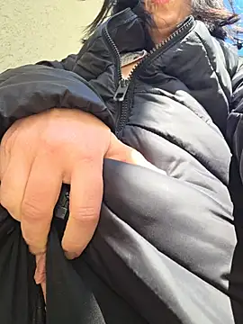 lovewildguy1 online show from April 2026 07:16:01 AM