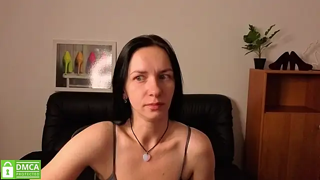 Snapshot of annakillianox chatting on June 2026 05:28:01 AM annakillianox online show from June 2026 05:28:01 AM