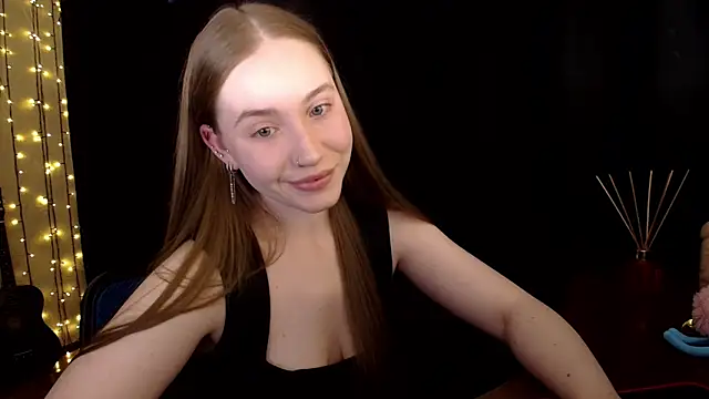 SindiWatsoon online show from April 2026 02:18:01 PM